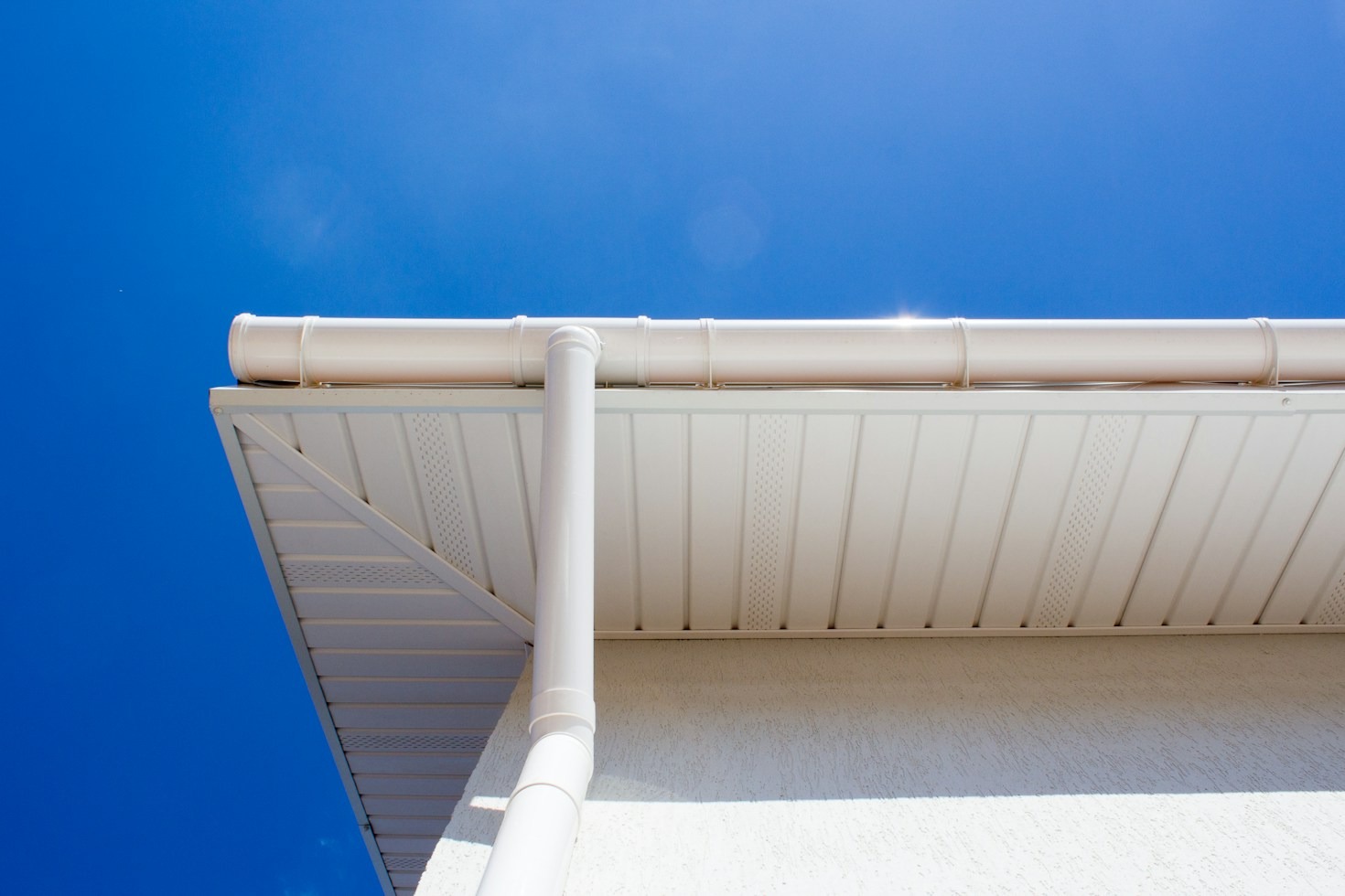 Preventing Moisture Damage Through High-Performance Intake Ventilation